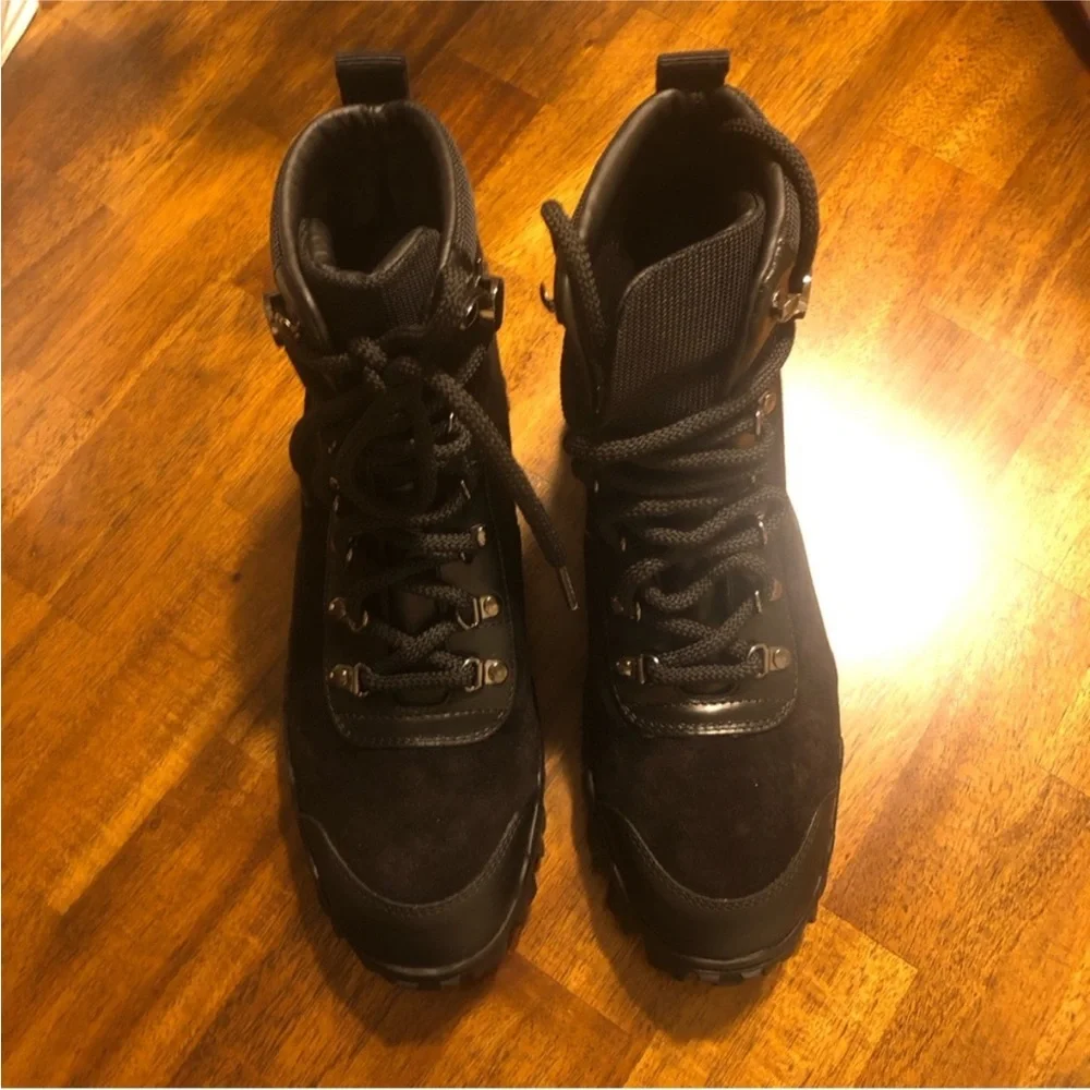 Moncler hiking boots new in box size 38.5. - Picture 7 of 12